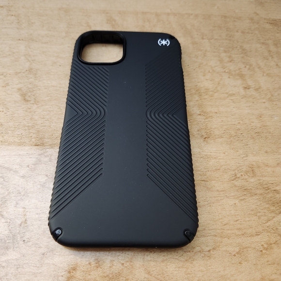 Speck Presidio2 Grip Magsafe Case For Apple iPhone 14 Plus/15 Plus Black - Picture 3 of 7